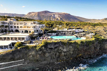 Therasia Resort Sea & Spa