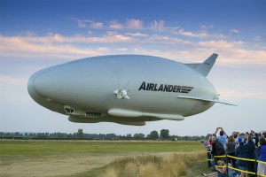 Airlander 10 -   Artico Russo