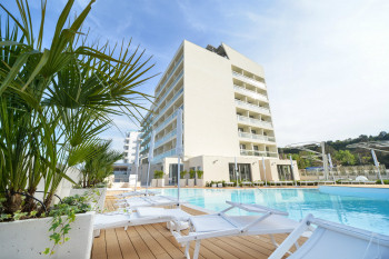 Nautilus, Family Hotel