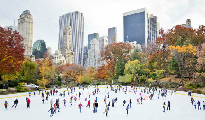 Ice skaters having fun in New York Central Park in fall © Stuart Monk/Shutterstock - New York