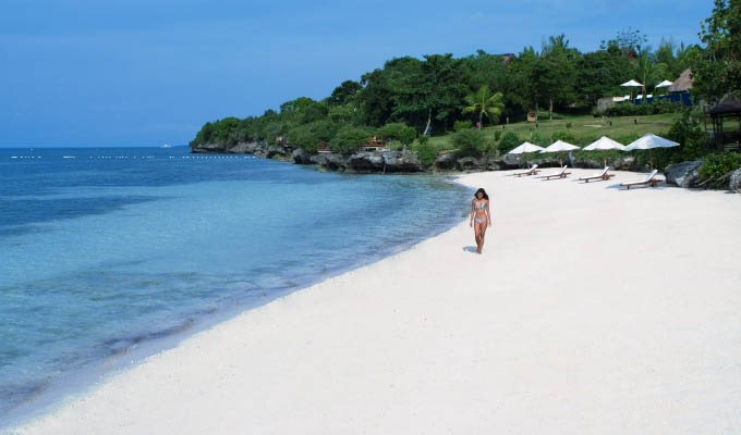 Eskaya Beach Resort & Spa, Walking on The Beachfront - Philippines