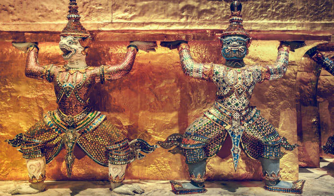 Demon Guardian Wat Phra Kaew Grand Palace © Volodymyr Goinyk/Shutterstock - Bangkok