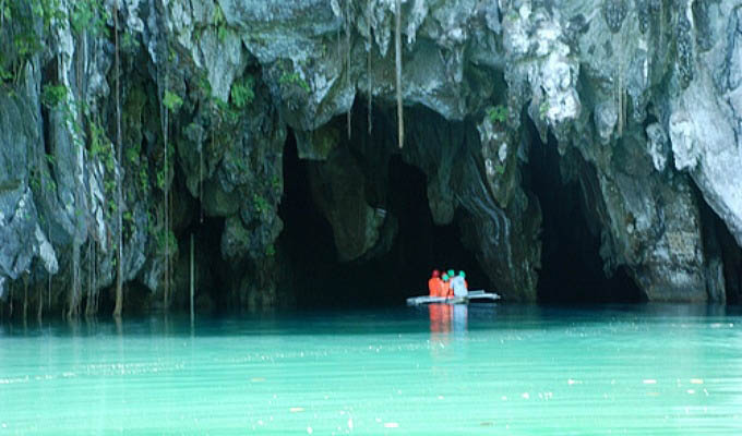 Palawan, Entering in The Subterrenean River - Philippines