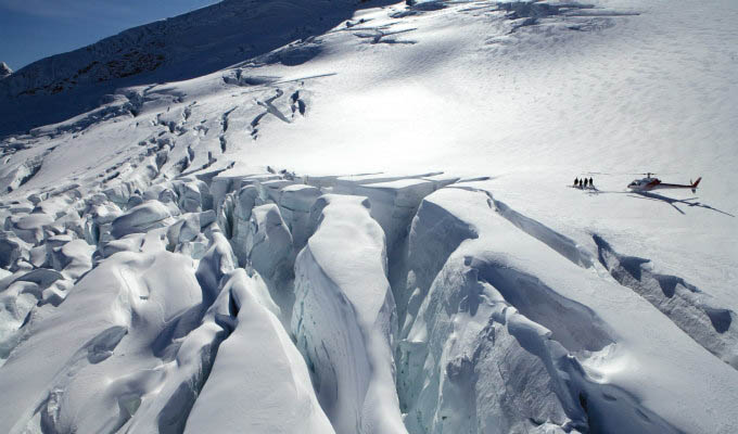 Queenstown, Clarke Glacier © Glaciers Southern Lake Helicopters/Tourism New Zealand - New Zealand