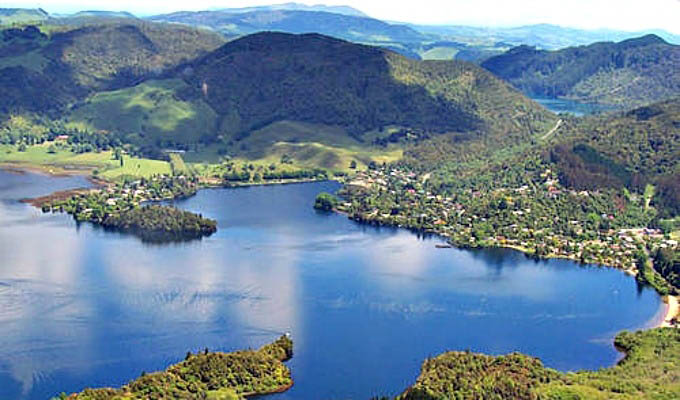 Lake Rotorua - New Zealand