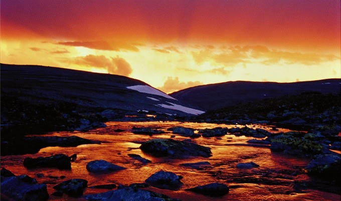 Sunset on The Dovrefjell National Park © Anders Gjengedal - Visitnorway.com - Norway