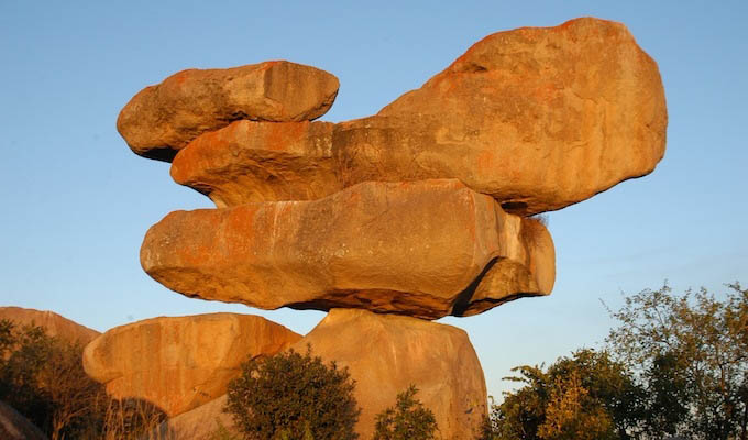 Matobo Hills, balancing rocks © Mr Zanazzo - Zimbabwe