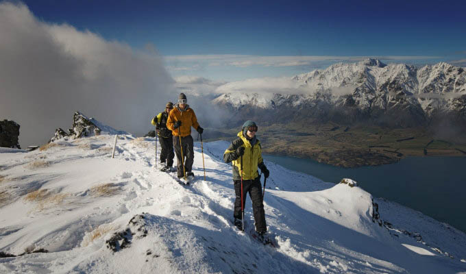 Skiing in Queenstown © Julian Apse/Tourism New Zealand - New Zealand