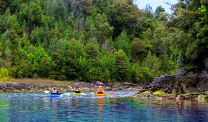 Kayaking among the Patagonian fiords - Puyuhuapi Lodge & Spa