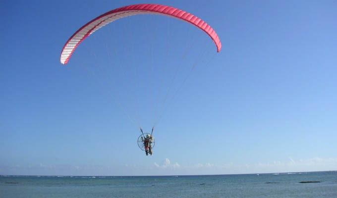 Okinawa, Paragliding - Japan