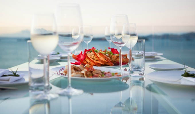 Eagles Nest Lodge, Al Fresco Dining - New Zealand