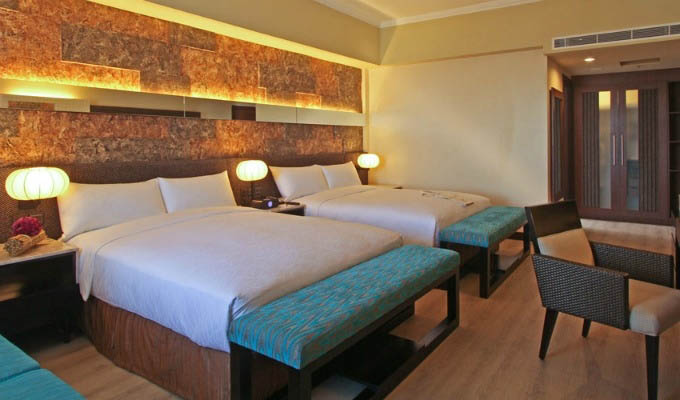 Bohol, Panglao Island, The Bellevue Hotel, Deluxe Bedroom - Philippines