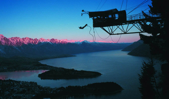 Queenstown, The Ledge © Aj Hackett Bungy/Tourism New Zealand - New Zealand