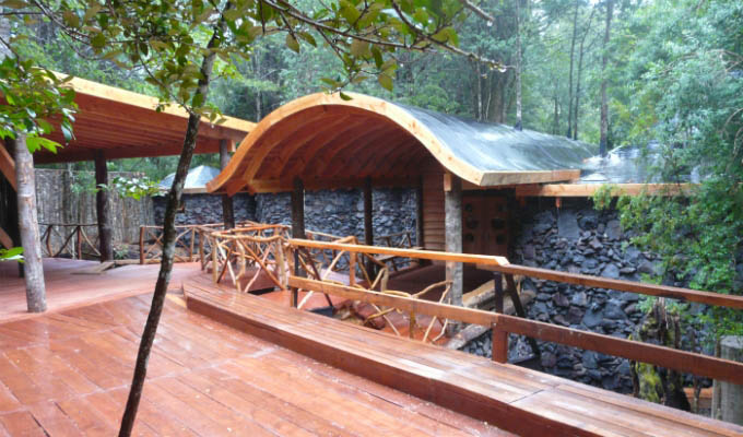 Huilo Huilo, Nawelpi Lodge Chalet Exterior - Chile