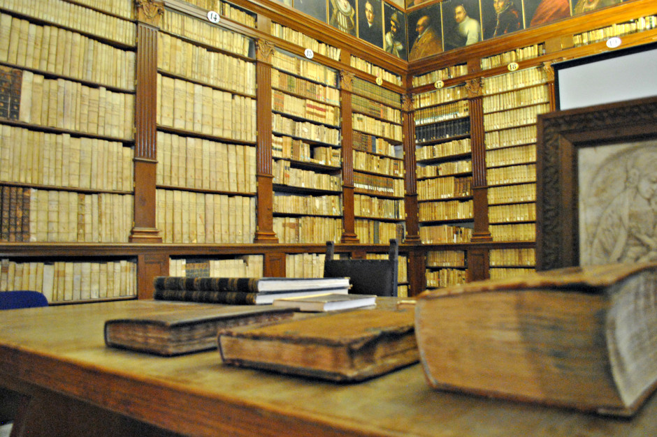  - Biblioteca storica