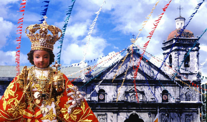 Cebu, Santo Niño Church - Twinning Islands
