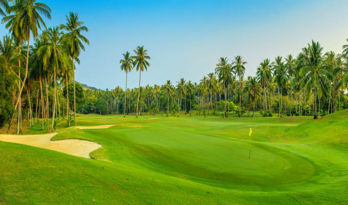 Panorama of golf course © Zhukova Valentyna/Shutterstock - Koh Samui 
