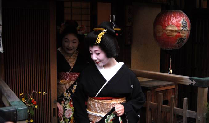 Kyoto, Maiko in The Gion Quarter - Japan