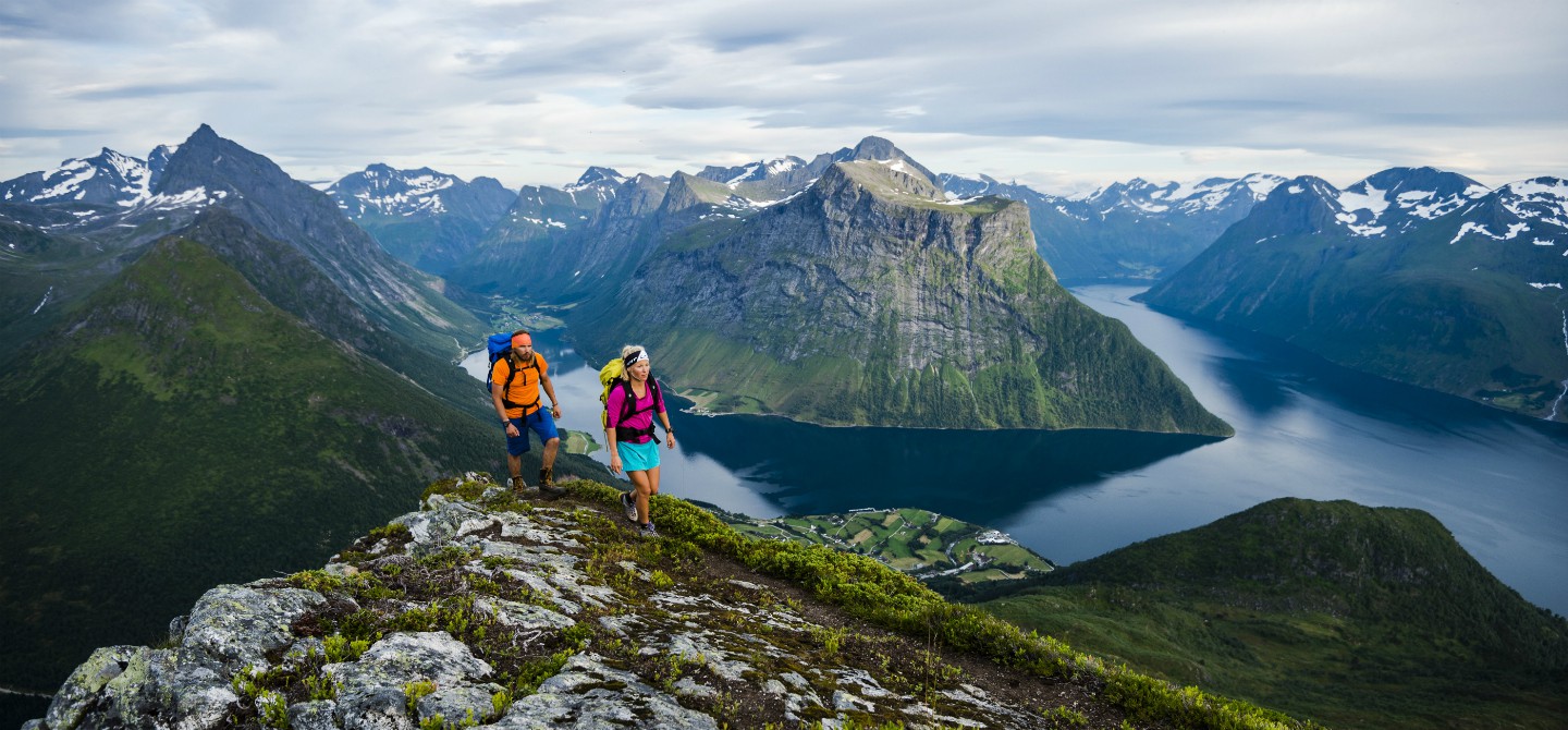 Ålesund e lo spettacolo dei Fiordi Norvegesi