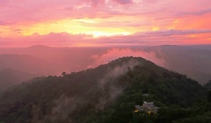 A luxury cocoon in the clouds